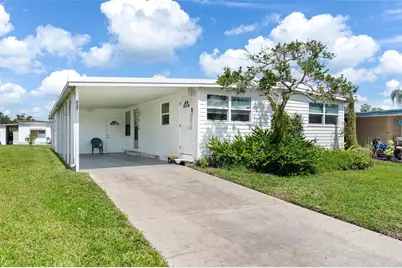 717 W Coach N Four Drive, Leesburg, FL 34748 - Photo 1
