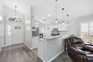1008 Chateau Cir, Minneola, FL 34715 - Photo 9