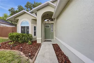 1008 Chateau Cir, Minneola, FL 34715 - Photo 3