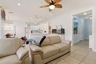 13334 Country Club Dr, Tavares, FL 32778 - Photo 7