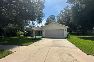 104 Cherry Blossom Ln, Lady Lake, FL 32159 - Photo 1