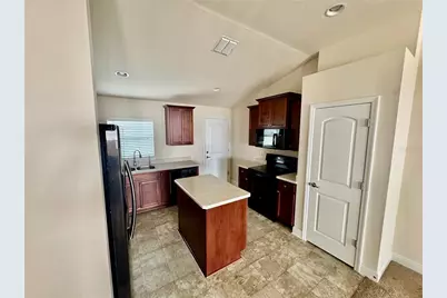 906 Chestnut Drive, Fruitland Park, FL 34731 - Photo 35