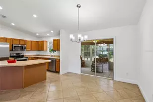 1000 Kenova Ave, The Villages, FL 32162 - Photo 13