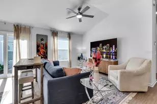 722 Joseph Wy, The Villages, FL 34762 - Photo 9