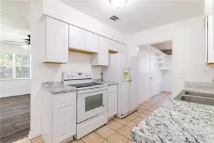 18 N Harrison St, Beverly Hills, FL 34465 - Photo 3
