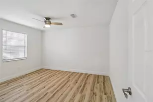 207 Desota Ct, The Villages, FL 32159 - Photo 21