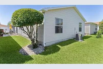 2437 Southern Oak Street, The Villages, FL 32162 - Photo 35
