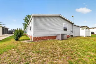728 Prado Dr, Lady Lake, FL 32159 - Photo 23