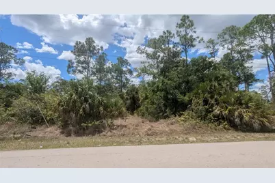 2105 E 9 Street, Lehigh Acres, FL 33936 - Photo 3