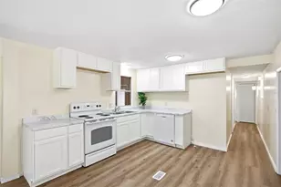 14742 Mandarin St, Tavares, FL 32778 - Photo 19