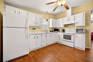 1222 Zapata Pl, Lady Lake, FL 32159 - Photo 23