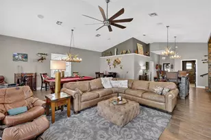 32739 Lake Eustis Dr, Tavares, FL 32778 - Photo 17