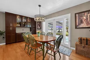 32739 Lake Eustis Dr, Tavares, FL 32778 - Photo 11
