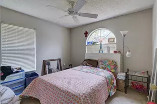 1804 Lake Villa Dr, Tavares, FL 32778 - Photo 9