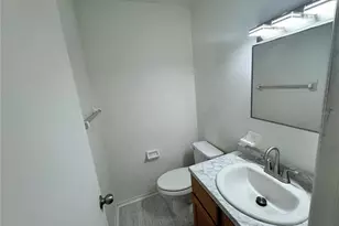 316 E Primrose Ln, Lady Lake, FL 32159 - Photo 11