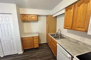 316 E Primrose Ln, Lady Lake, FL 32159 - Photo 5