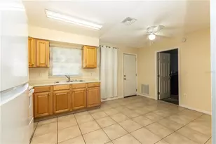 805 Pleasantdale Dr, Wildwood, FL 34785 - Photo 7