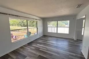 121 E Pine St, Howey in the Hills, FL 34737 - Photo 7