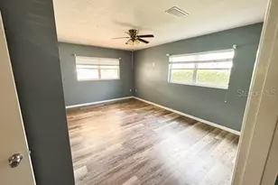 121 E Pine St, Howey in the Hills, FL 34737 - Photo 19