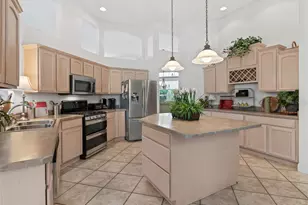 8755 SE 177th Grassmere St, The Villages, FL 32162 - Photo 11