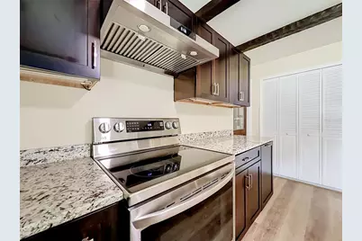 13530 Berkshire Court, Grand Island, FL 32735 - Photo 9
