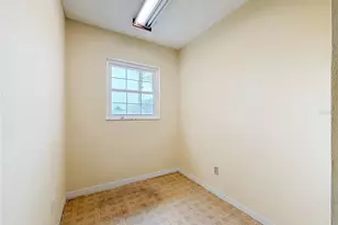 13530 Berkshire Ct, Grand Island, FL 32735 - Photo 19