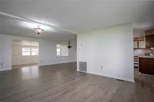 34232 Island Dr, Leesburg, FL 34788 - Photo 19