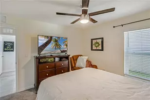 8669 Triumph Cir, Wildwood, FL 34785 - Photo 11