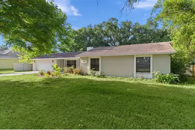 307 W Berckman Street, Fruitland Park, FL 34731 - Photo 5