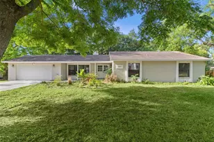 307 W Berckman St, Fruitland Park, FL 34731 - Photo 3