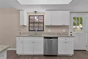 307 W Berckman St, Fruitland Park, FL 34731 - Photo 9
