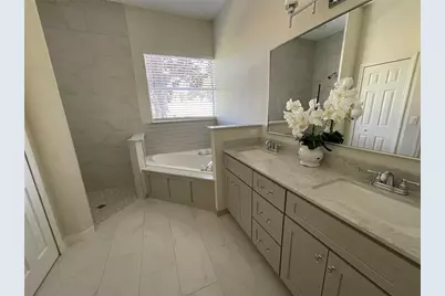 24345 Amberleaf Court, Leesburg, FL 34748 - Photo 13