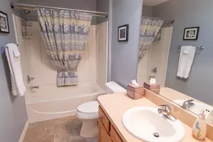 2633 English Ivy Cir, The Villages, FL 32162 - Photo 13
