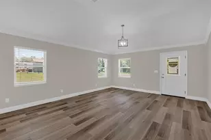 706 Stanley Ave, Wildwood, FL 34785 - Photo 11