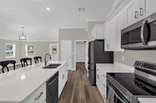 706 Stanley Ave, Wildwood, FL 34785 - Photo 15