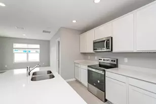 4154 Obsidian Dr, Spring Hill, FL 34609 - Photo 5