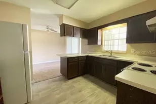1010 Griffin Rd, Leesburg, FL 34748 - Photo 5