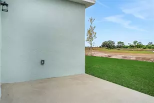 5002 Abigail Dr, Lake Wales, FL 33859 - Photo 9