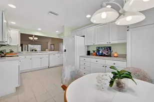 403 McLeod Ln, The Villages, FL 32162 - Photo 5