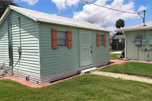 2136 Sylvan Point Dr, Mount Dora, FL 32757 - Photo 9