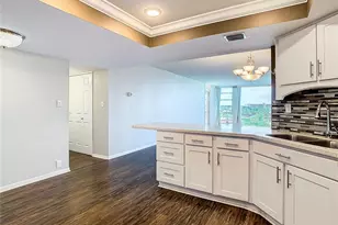 7400 Sun Island Dr, South Pasadena, FL 33707 - Photo 15