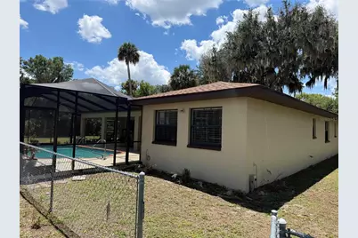 4232 County Road 400, Lake Panasoffkee, FL 33538 - Photo 11
