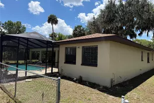 4232 Cr 400, Lake Panasoffkee, FL 33538 - Photo 11
