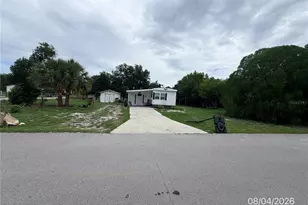 12024 Lakeview Dr, Leesburg, FL 34788 - Photo 5