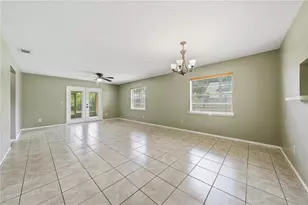 625 E 8th Ave, Mount Dora, FL 32757 - Photo 5