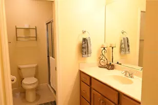 2372 Travis Pl, The Villages, FL 32162 - Photo 11
