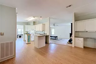 1666 Elkhart Cir, Tavares, FL 32778 - Photo 11