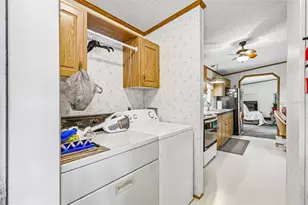 2903 Cr 426E, Lake Panasoffkee, FL 33538 - Photo 25
