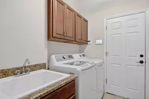 8237 Bridgeport Bay Cir, Mount Dora, FL 32757 - Photo 45