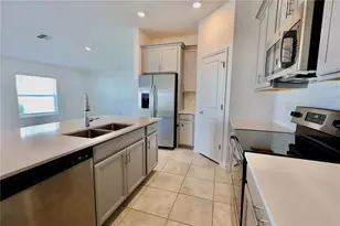 965 Laurel Vw Wy, Groveland, FL 34736 - Photo 5